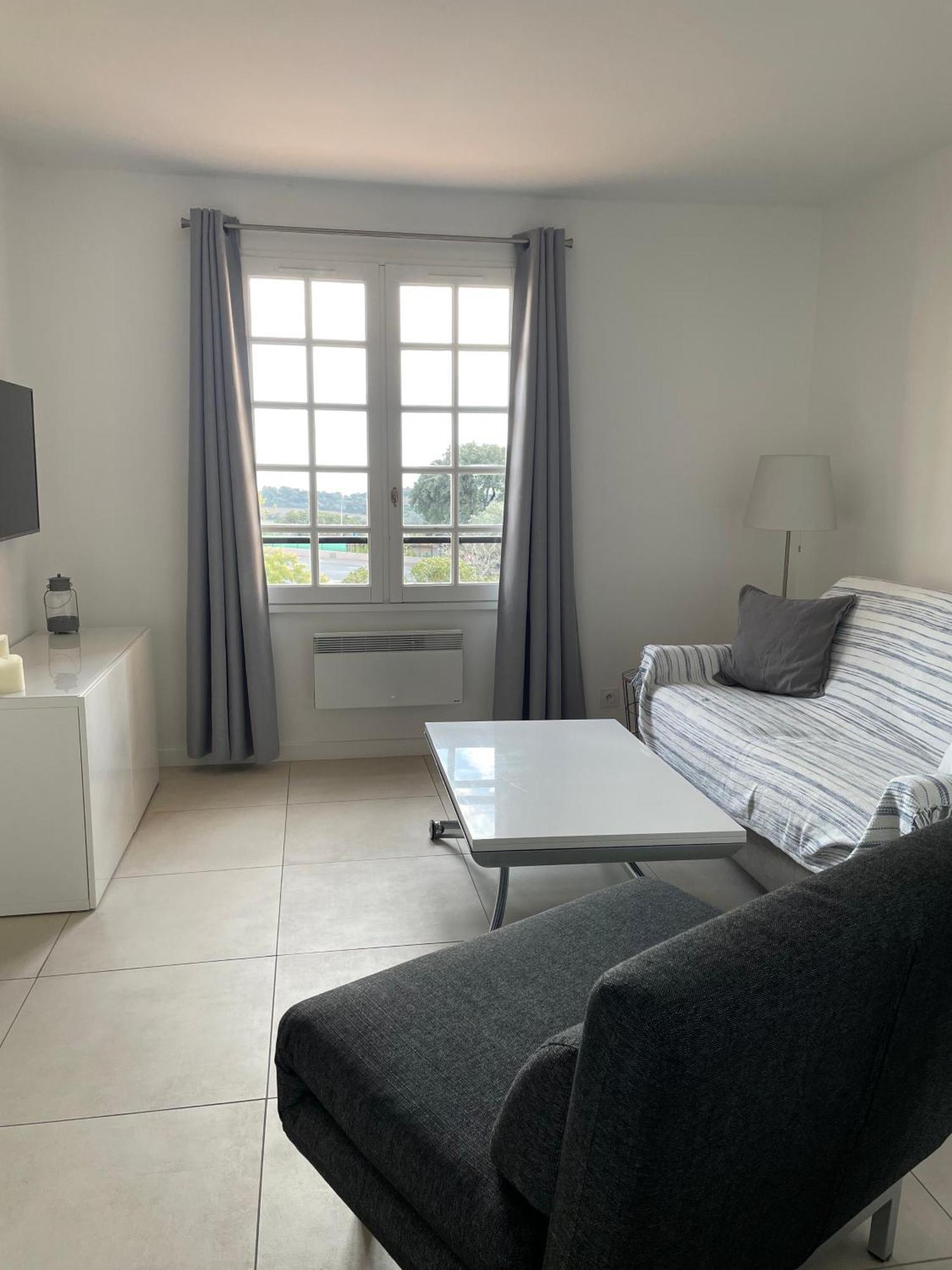 Bruno, Vue Mer, Avec Piscine, Golfe De Saint Tropez Apartment