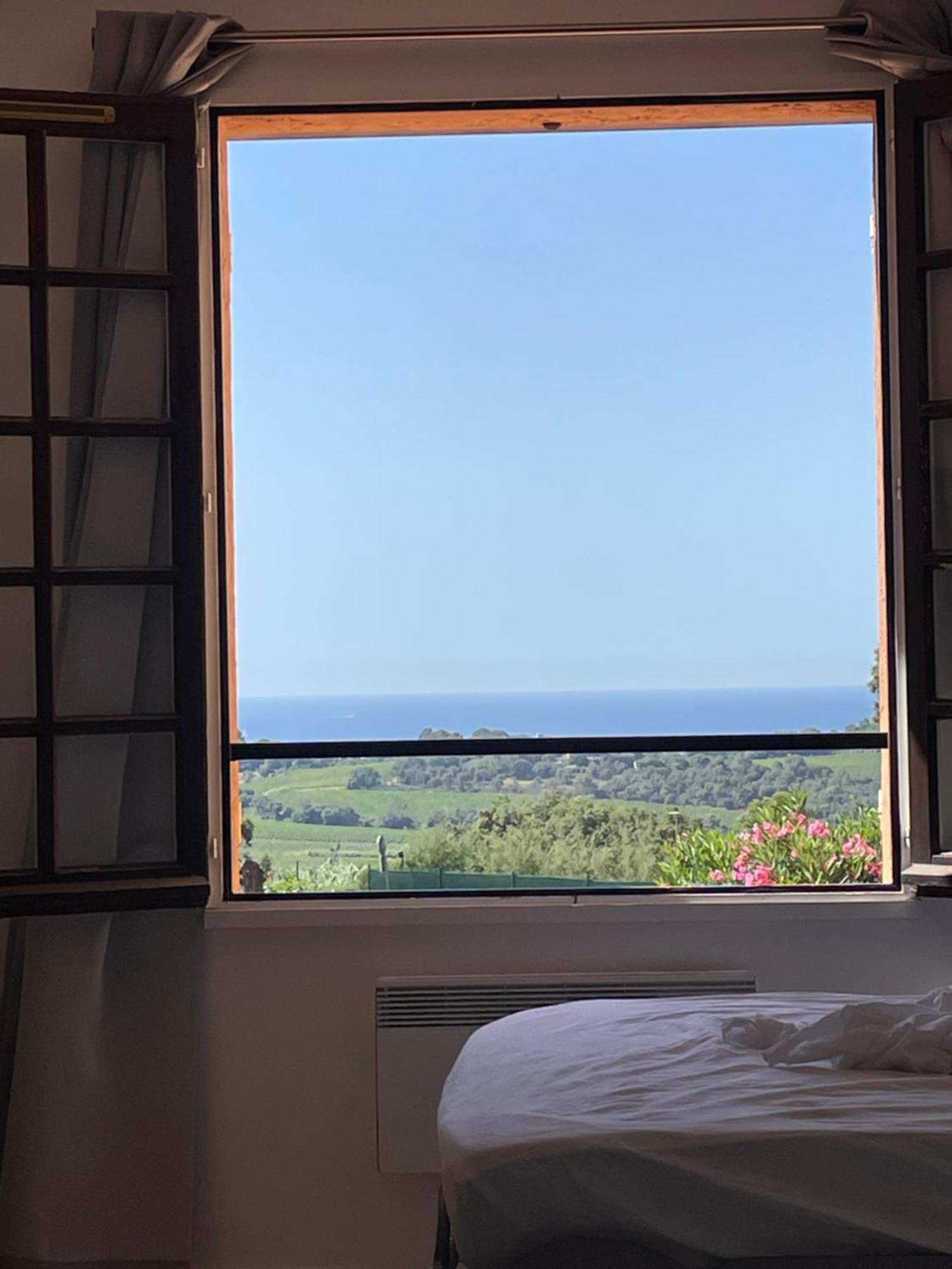 Apartment Bruno, Vue Mer, Avec Piscine, Golfe De Saint Tropez